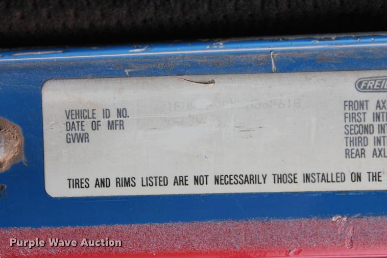 image for item DB5060 1990 Freightliner FLD truck chassis