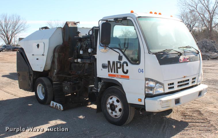 image for item DB5064 2006 GMC W3500 street sweeper