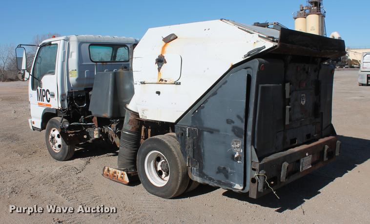 image for item DB5064 2006 GMC W3500 street sweeper