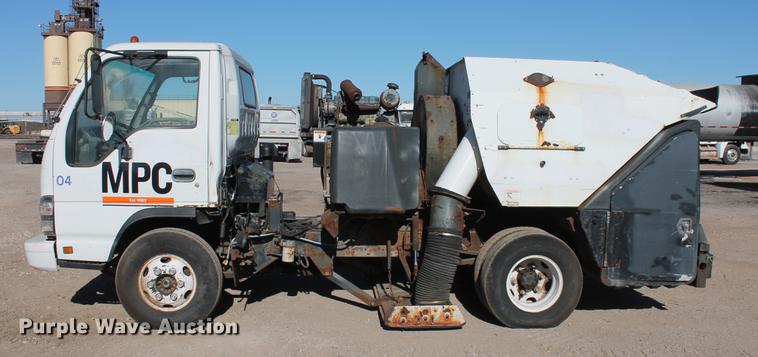 image for item DB5064 2006 GMC W3500 street sweeper