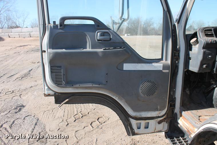 image for item DB5064 2006 GMC W3500 street sweeper