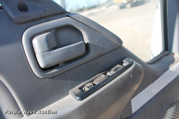 image for item DB5064 2006 GMC W3500 street sweeper