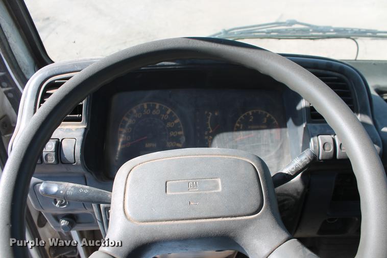 image for item DB5064 2006 GMC W3500 street sweeper