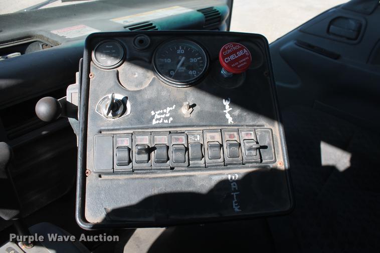 image for item DB5064 2006 GMC W3500 street sweeper