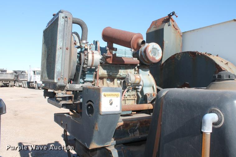 image for item DB5064 2006 GMC W3500 street sweeper