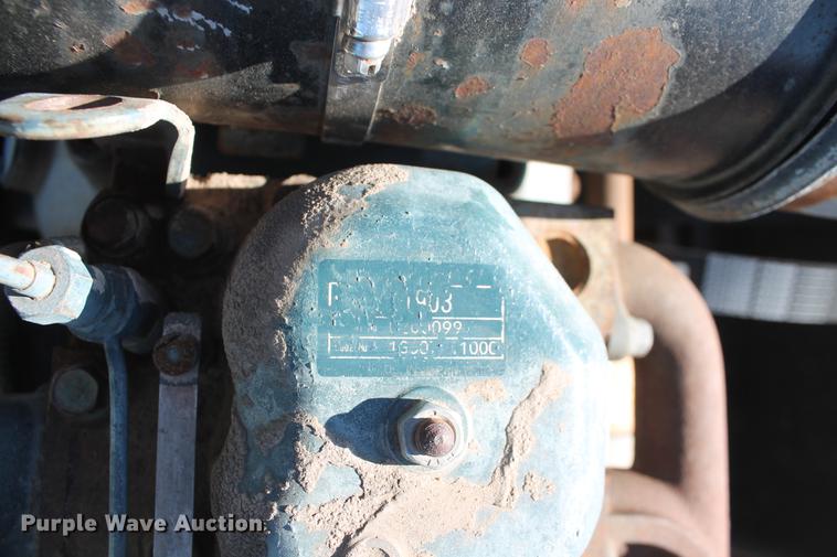 image for item DB5064 2006 GMC W3500 street sweeper