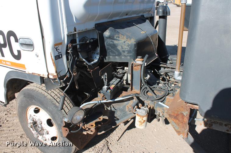 image for item DB5064 2006 GMC W3500 street sweeper