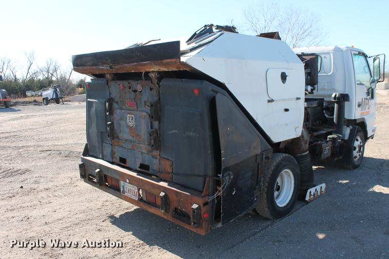 image for item DB5064 2006 GMC W3500 street sweeper