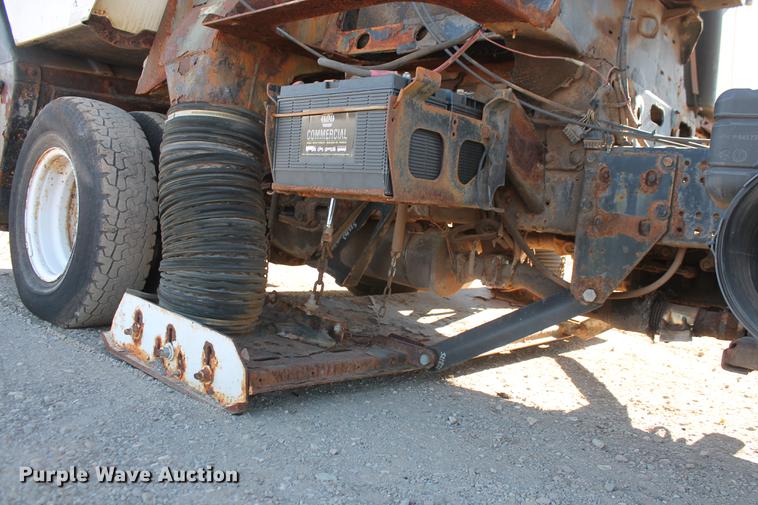 image for item DB5064 2006 GMC W3500 street sweeper