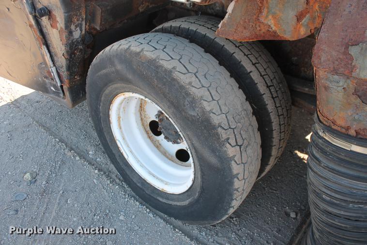 image for item DB5064 2006 GMC W3500 street sweeper