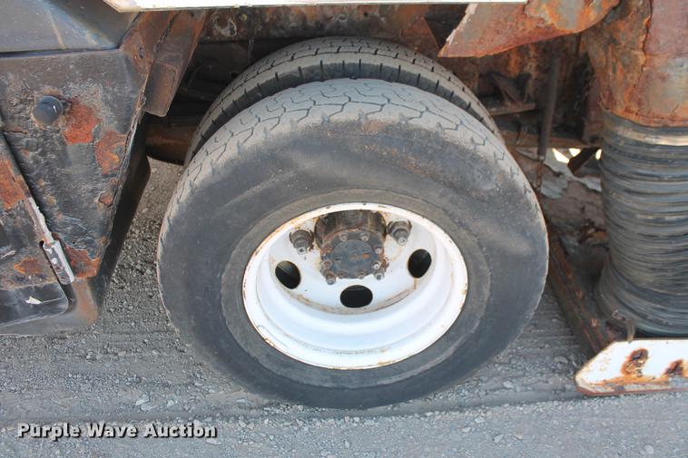 image for item DB5064 2006 GMC W3500 street sweeper