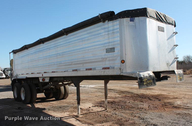 image for item DB5065 2002 Travis S-96 end dump trailer