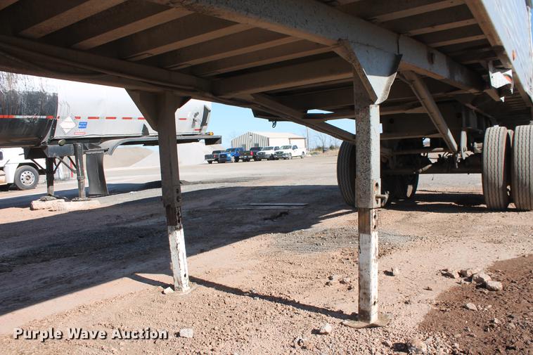 image for item DB5065 2002 Travis S-96 end dump trailer