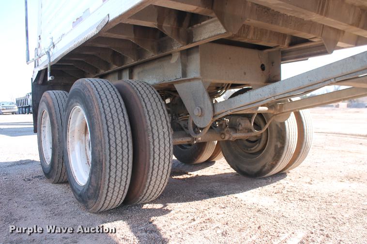 image for item DB5065 2002 Travis S-96 end dump trailer