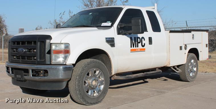 image for item DB5067 2009 Ford F250 Super Duty XL SuperCab utility bed pickup truck
