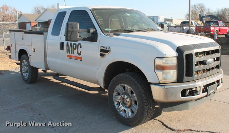 image for item DB5067 2009 Ford F250 Super Duty XL SuperCab utility bed pickup truck