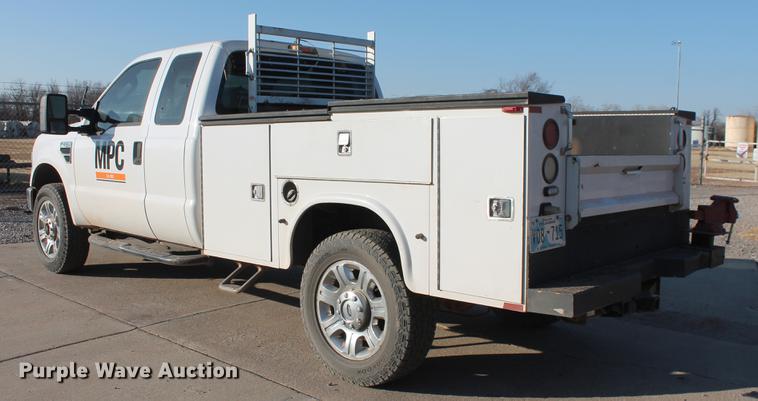 image for item DB5067 2009 Ford F250 Super Duty XL SuperCab utility bed pickup truck
