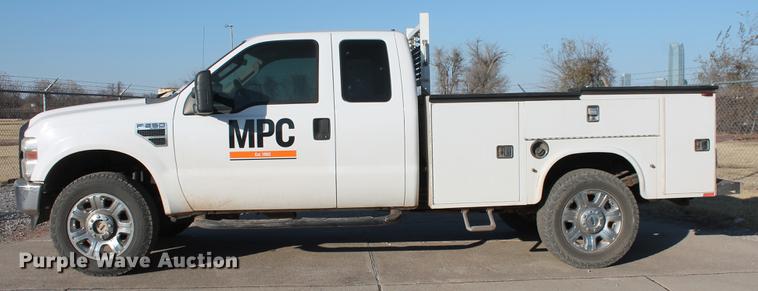 image for item DB5067 2009 Ford F250 Super Duty XL SuperCab utility bed pickup truck