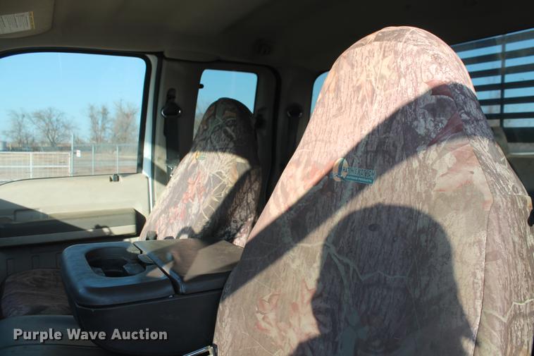 image for item DB5067 2009 Ford F250 Super Duty XL SuperCab utility bed pickup truck