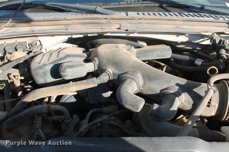 image for item DB5067 2009 Ford F250 Super Duty XL SuperCab utility bed pickup truck