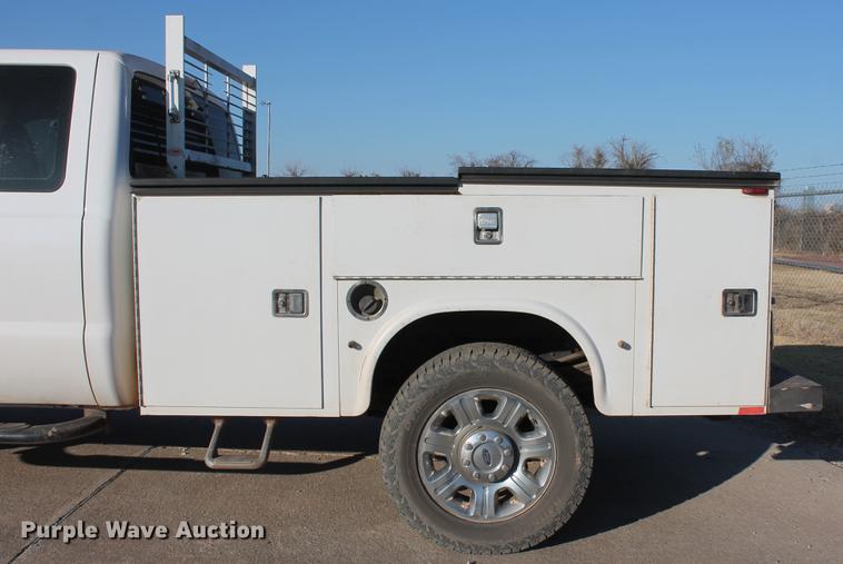 image for item DB5067 2009 Ford F250 Super Duty XL SuperCab utility bed pickup truck
