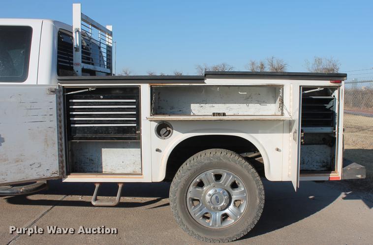 image for item DB5067 2009 Ford F250 Super Duty XL SuperCab utility bed pickup truck