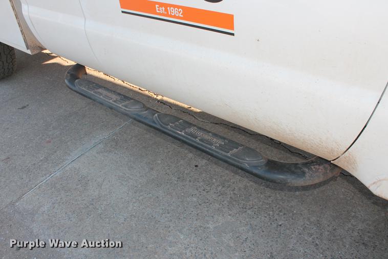 image for item DB5067 2009 Ford F250 Super Duty XL SuperCab utility bed pickup truck