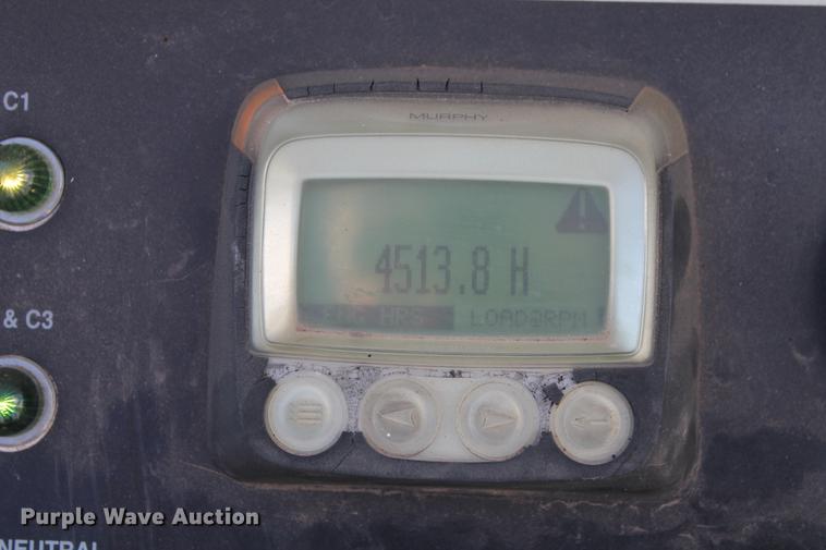 image for item DB5068 2013 Roadtec SB-2500E Shuttle Buggy material transfer vehicle