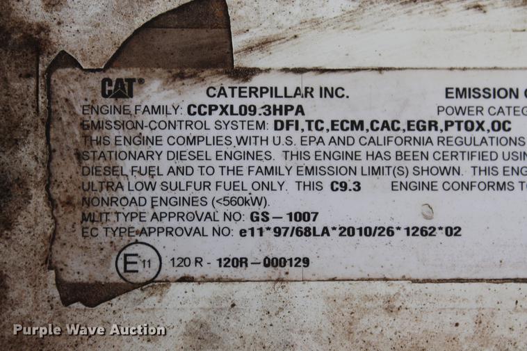 image for item DB5068 2013 Roadtec SB-2500E Shuttle Buggy material transfer vehicle