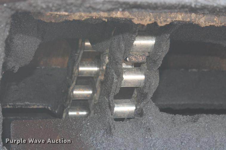 image for item DB5068 2013 Roadtec SB-2500E Shuttle Buggy material transfer vehicle