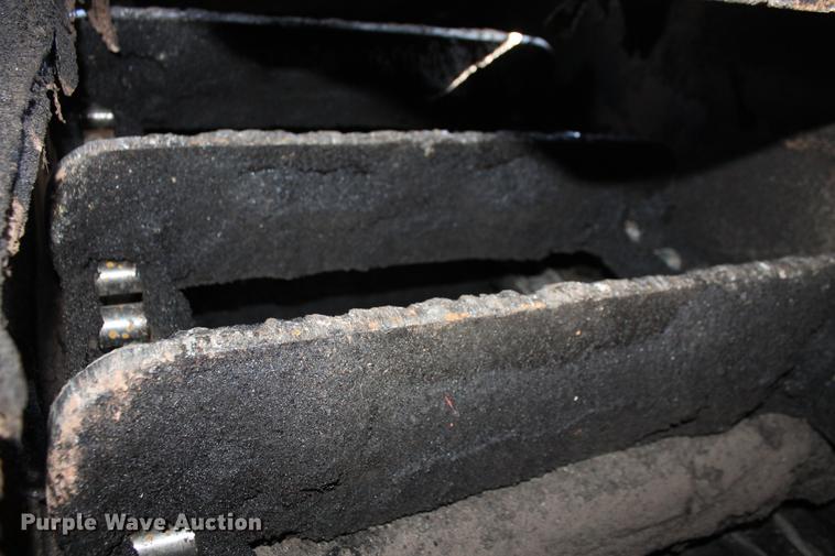 image for item DB5068 2013 Roadtec SB-2500E Shuttle Buggy material transfer vehicle