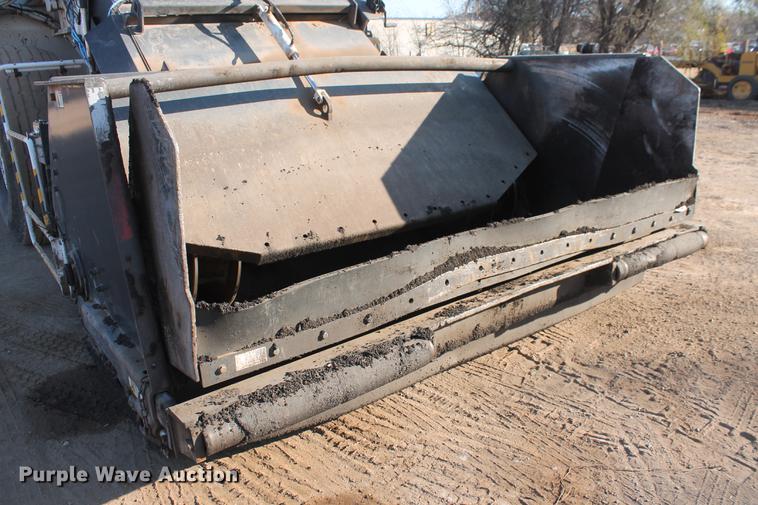 image for item DB5068 2013 Roadtec SB-2500E Shuttle Buggy material transfer vehicle