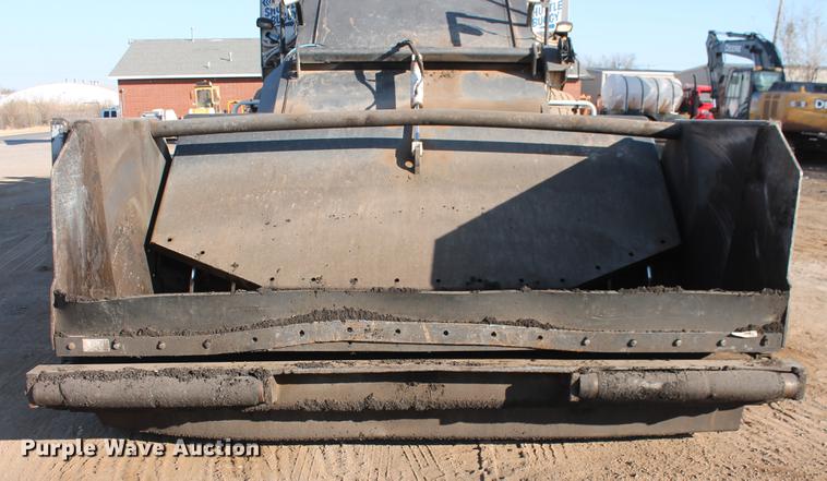 image for item DB5068 2013 Roadtec SB-2500E Shuttle Buggy material transfer vehicle