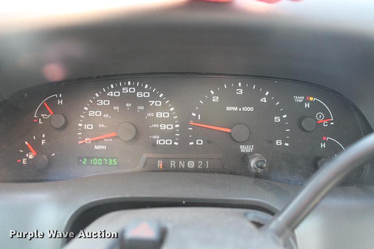 image for item DB5069 2004 Ford F350 Super Duty XL SuperCab pickup truck