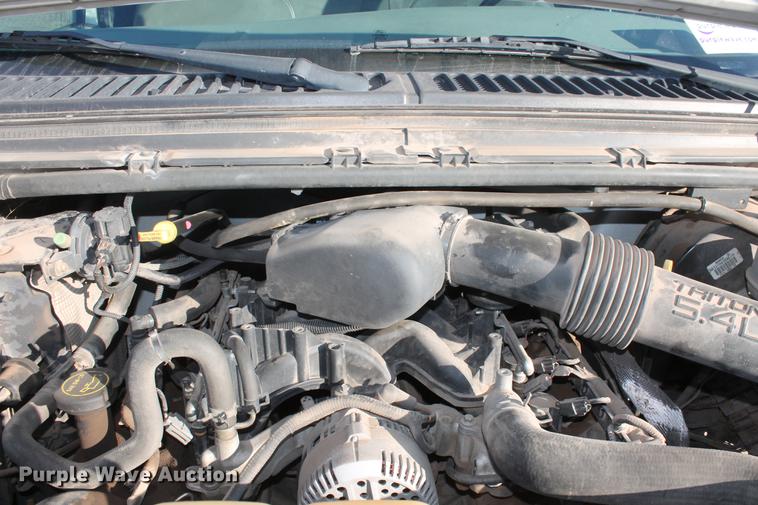 image for item DB5069 2004 Ford F350 Super Duty XL SuperCab pickup truck