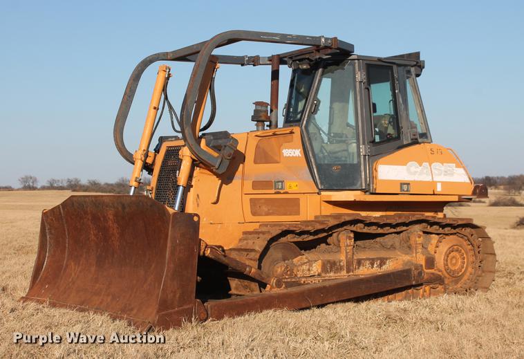 image for item DB5077 2005 Case 1850K Series II dozer