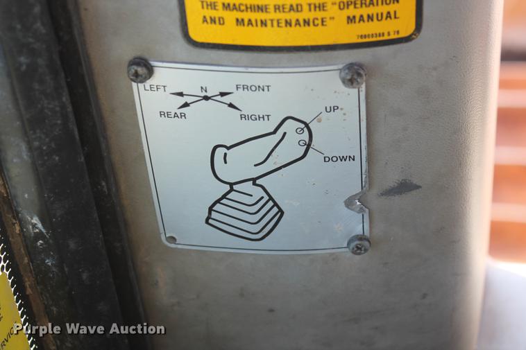 image for item DB5077 2005 Case 1850K Series II dozer