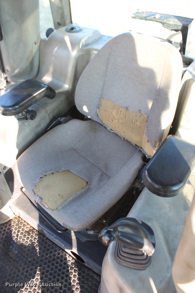 image for item DB5077 2005 Case 1850K Series II dozer