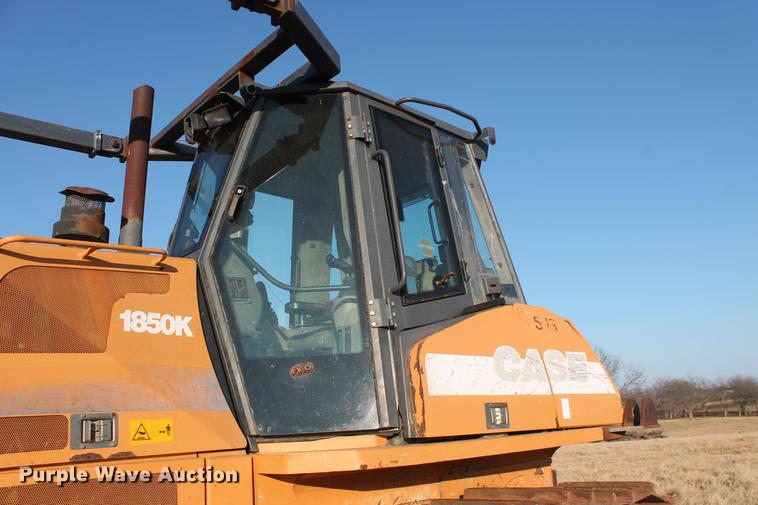 image for item DB5077 2005 Case 1850K Series II dozer