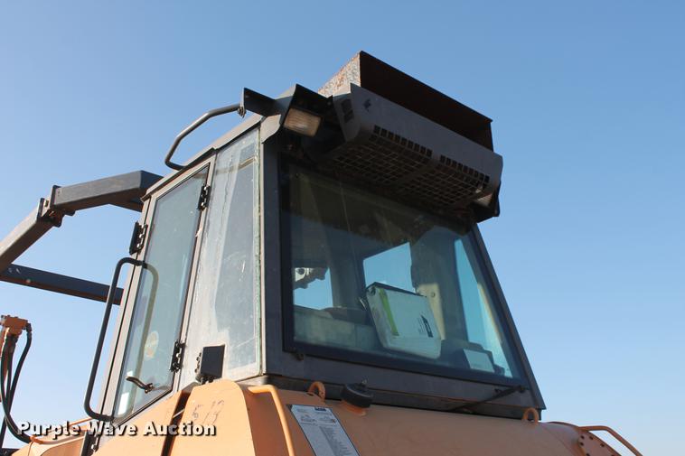 image for item DB5077 2005 Case 1850K Series II dozer