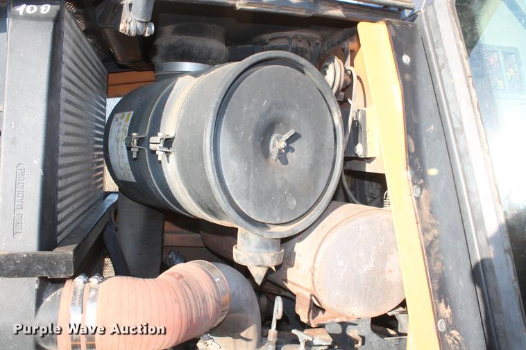 image for item DB5077 2005 Case 1850K Series II dozer