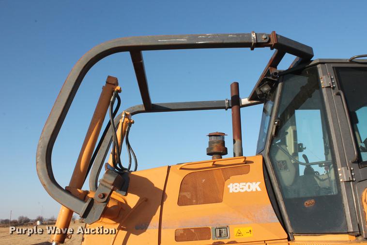 image for item DB5077 2005 Case 1850K Series II dozer