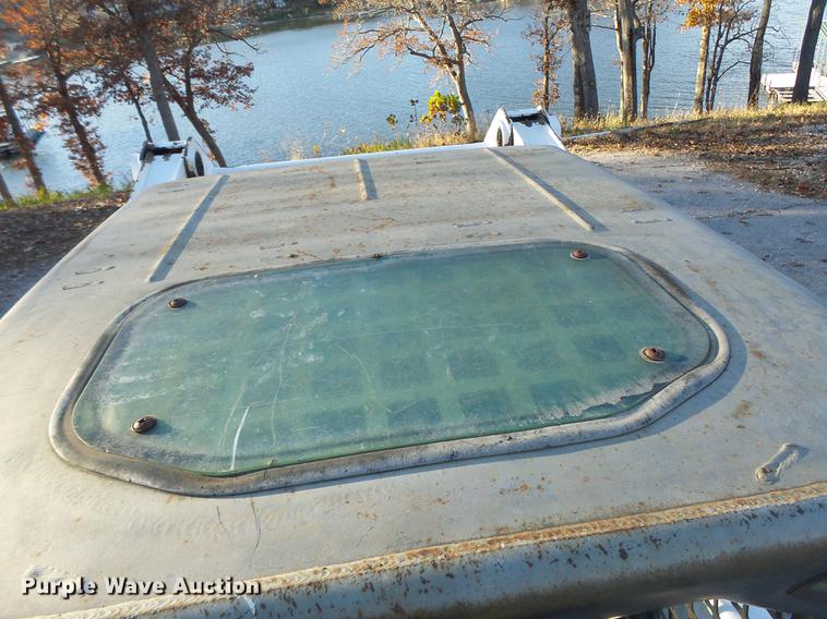 image for item DB5904 2005 Bobcat T300 skid steer