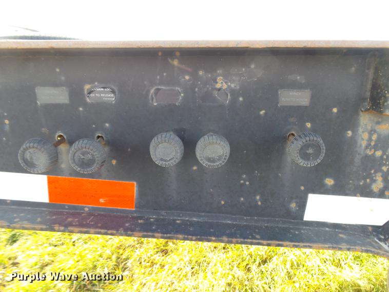 image for item DB6230 1989 Trail King TK60HTXL462 double drop deck equipment trailer