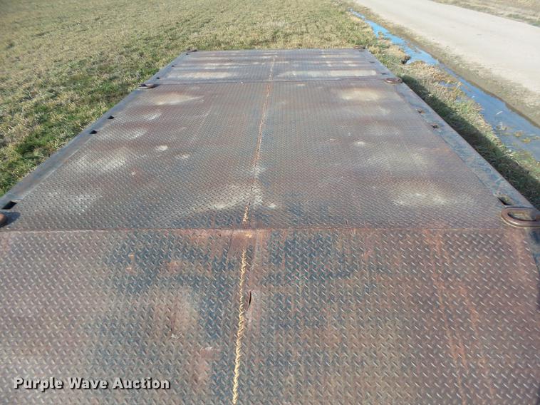 image for item DB6230 1989 Trail King TK60HTXL462 double drop deck equipment trailer