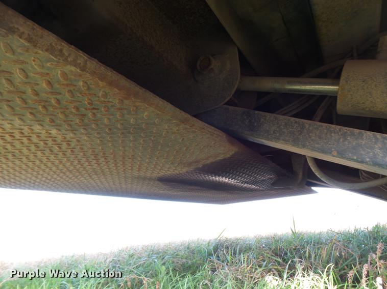 image for item DB6230 1989 Trail King TK60HTXL462 double drop deck equipment trailer