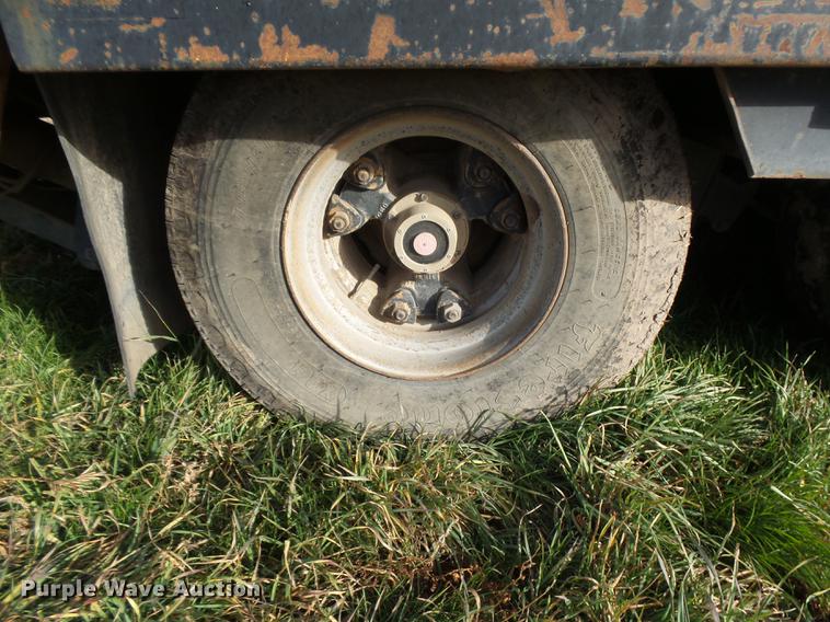 image for item DB6230 1989 Trail King TK60HTXL462 double drop deck equipment trailer