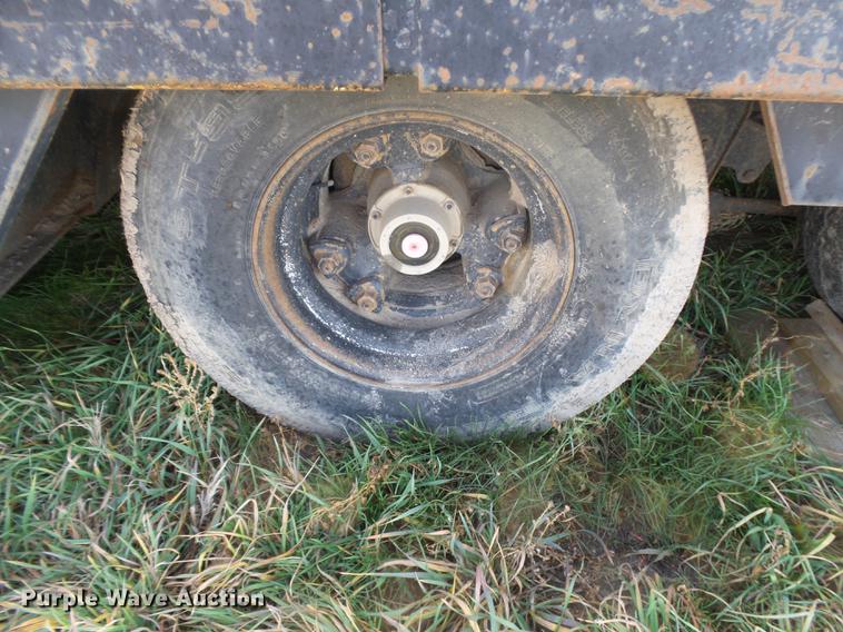 image for item DB6230 1989 Trail King TK60HTXL462 double drop deck equipment trailer