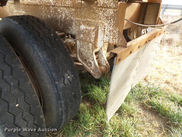 image for item DB6231 1990 Ranch LW20023 bottom dump trailer