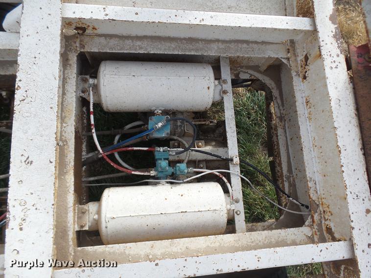 image for item DB6231 1990 Ranch LW20023 bottom dump trailer